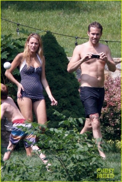 [스칼렛쨔응;_;] 블레이크 라이블리-라이언 레이놀즈 커플의 꽁기함에 대한 고찰 | 인스티즈