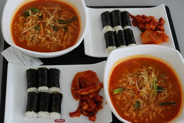 라면 더하기 김밥 | 인스티즈
