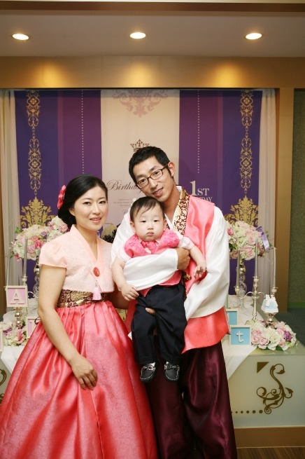 궁전한복 이미지