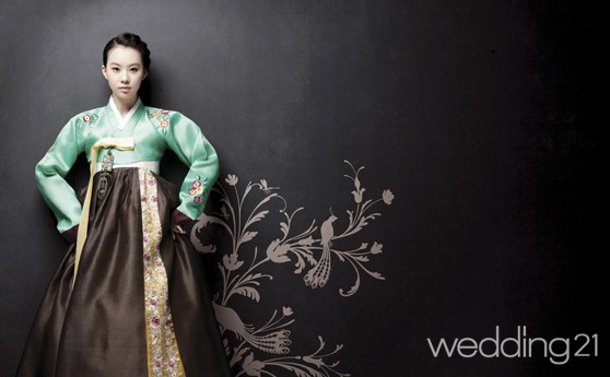 연리지한복 이미지