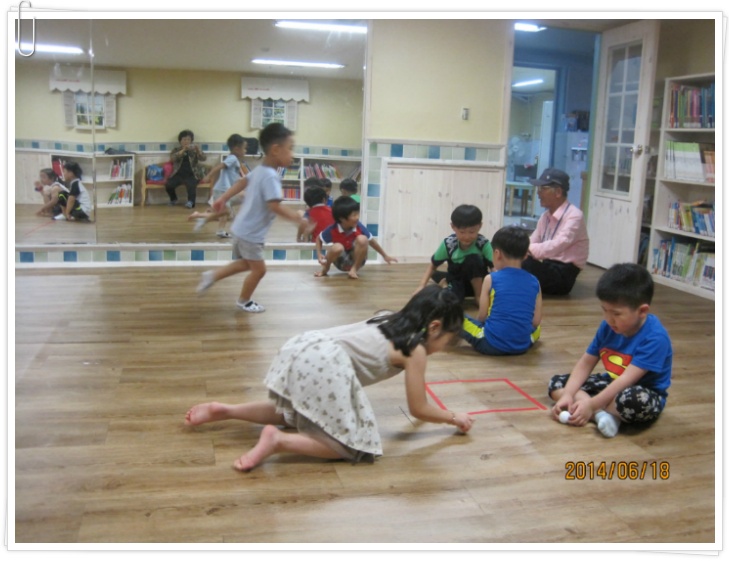 구슬치기 이미지