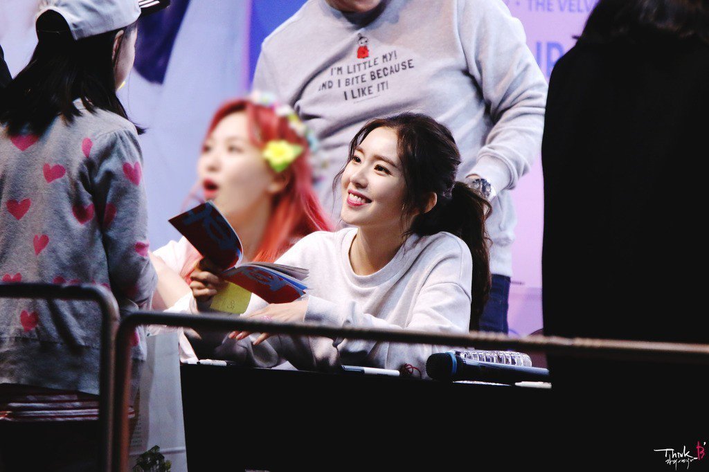 눈에서 꿀 떨어지는 아이린 | 인스티즈