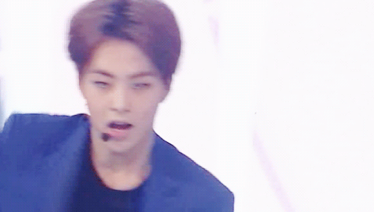 엑소 민경이.gif | 인스티즈