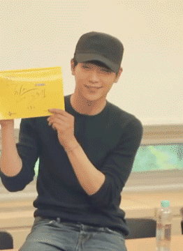 2016 상반기 여자들의 프사를 지배할 두남자.gif | 인스티즈