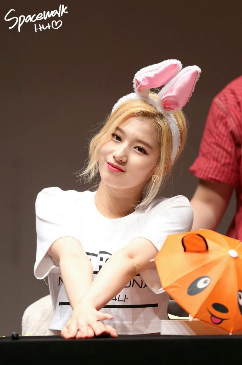 [트와이스] 큐티+섹시 사나.gif | 인스티즈