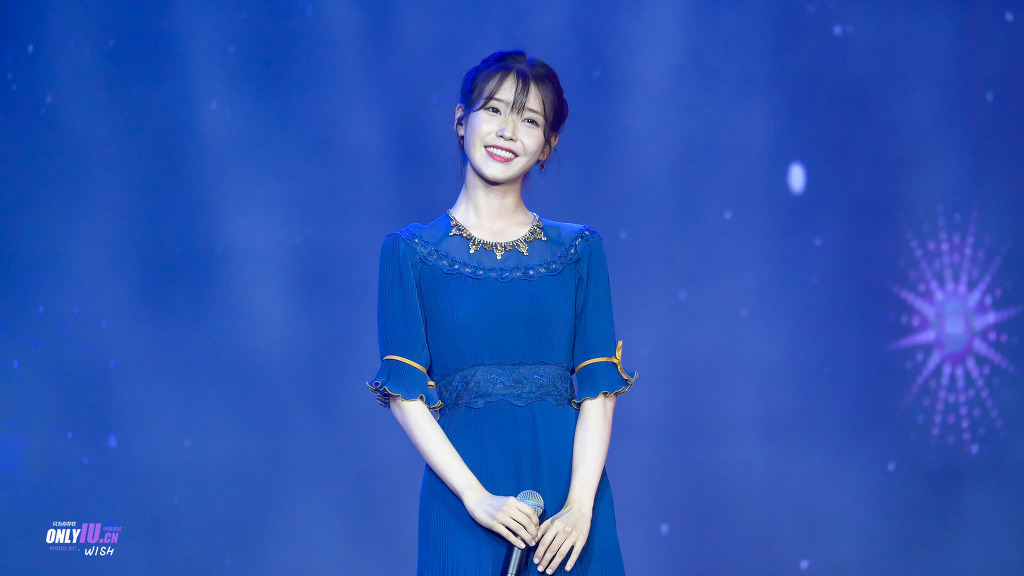 [16.07.23] 중국 팬미팅 아이유.jpg | 인스티즈