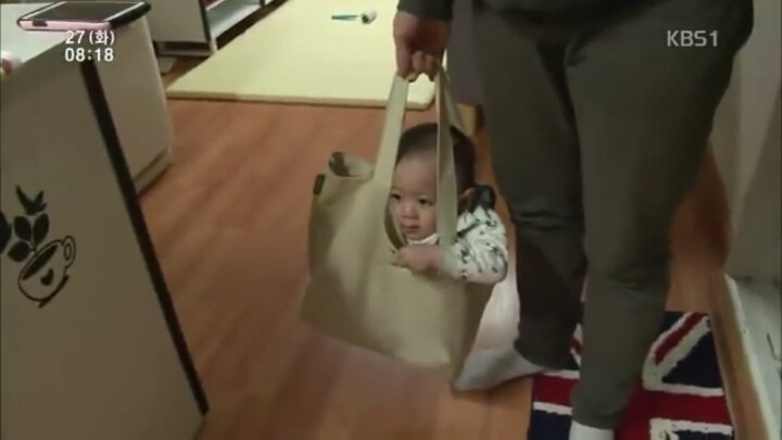 요리한다고 남편한테 잠깐만 애 좀 봐달라고 했더니.... | 인스티즈