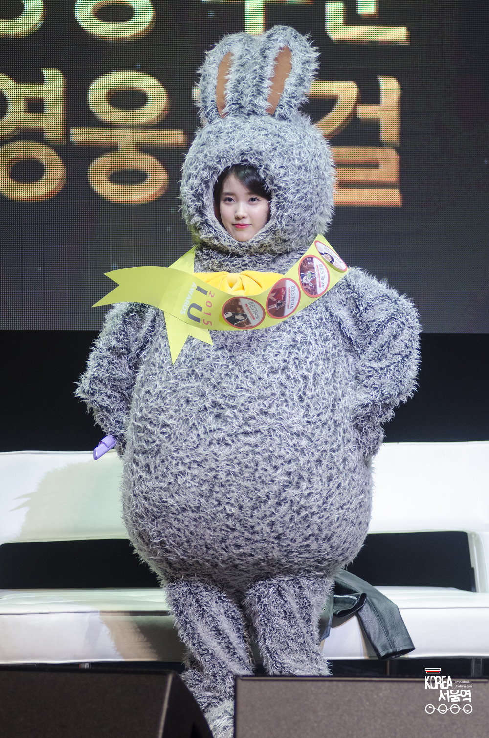 이제 섹시미까지 갖춘 농염한 아이유 (앞으로 섹시유라 불러야할듯).jpg | 인스티즈