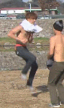 단체로 남자들이 게임에 미쳐가는 과정.gif | 인스티즈