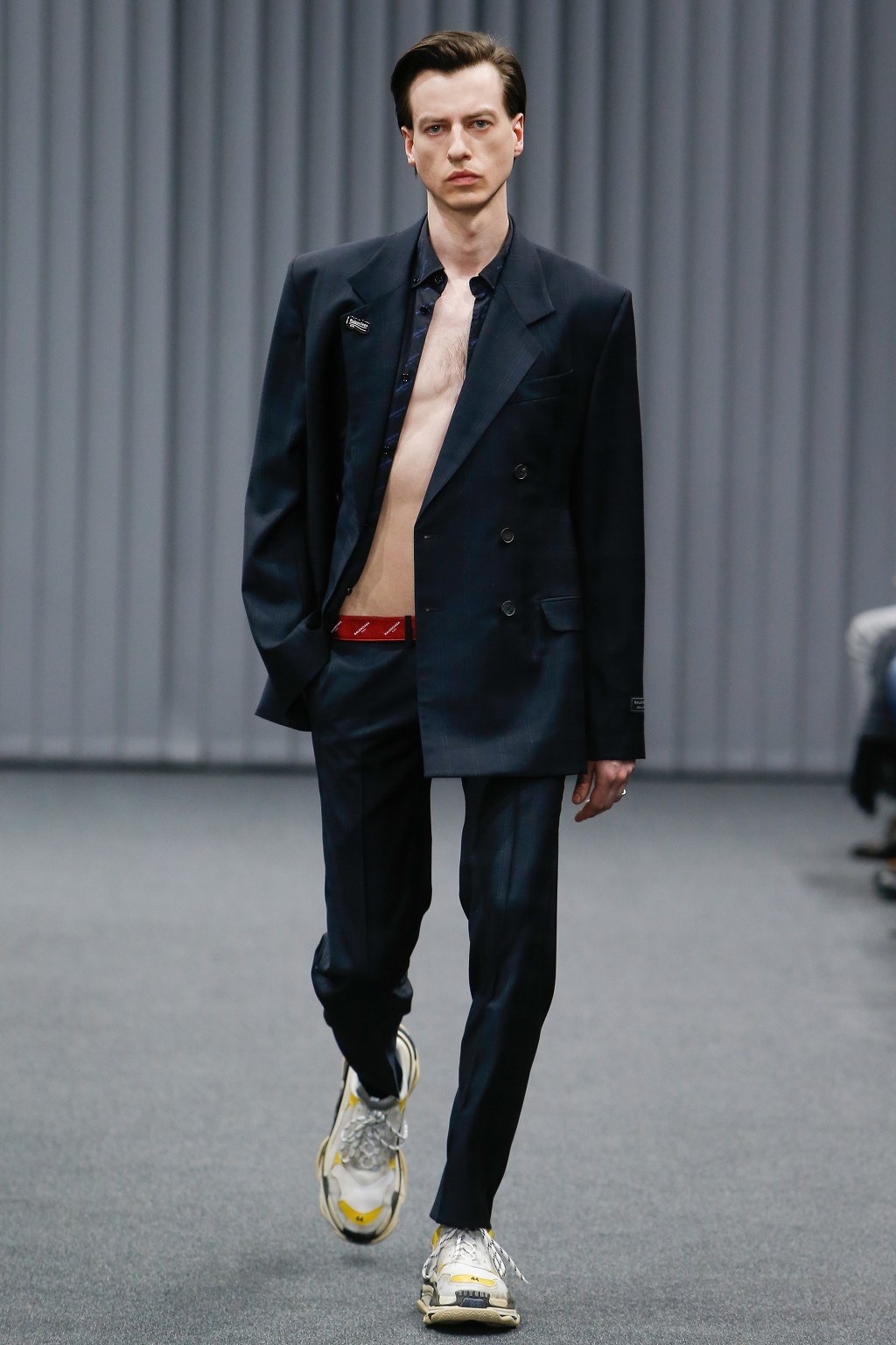 베트멍의 2번째 Balenciaga 2017.18 F/W 남성복 컬렉션 | 인스티즈