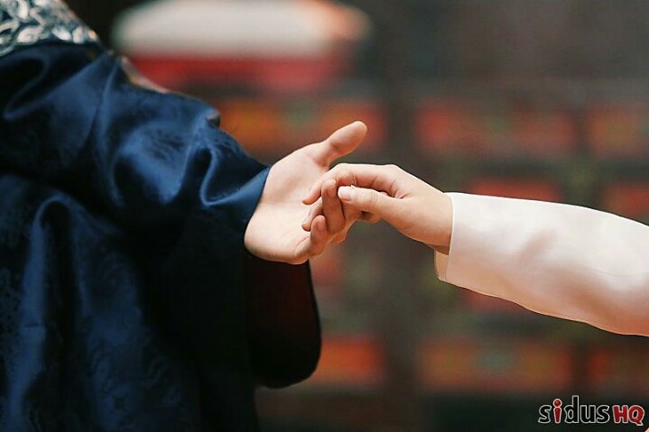 [군주] 여주 한정 하찮아지는 흔한 일국의 세자 남주 | 인스티즈