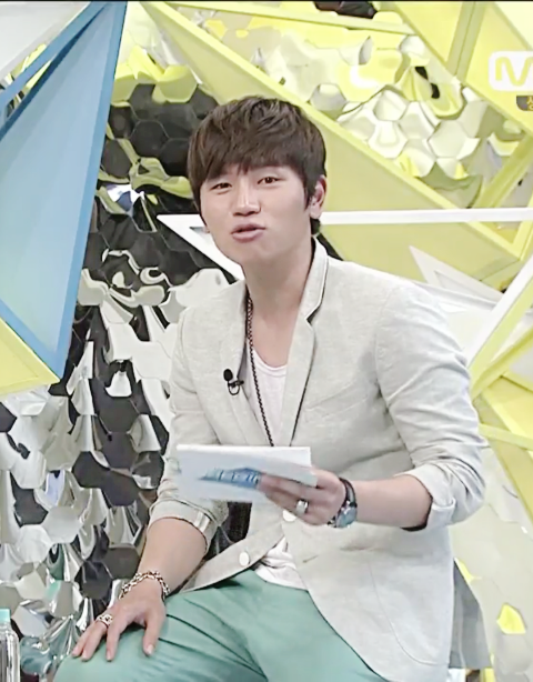 엠카우 이미지