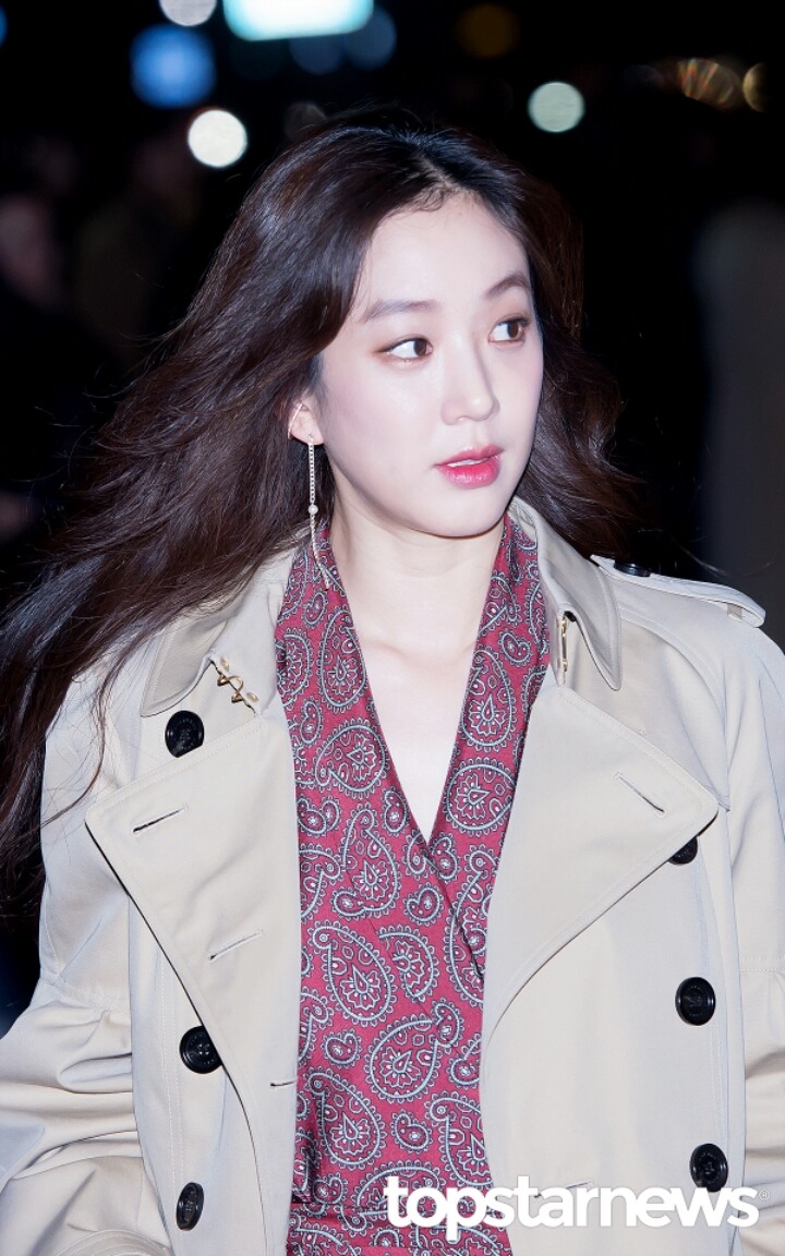 오늘자 정려원 | 인스티즈