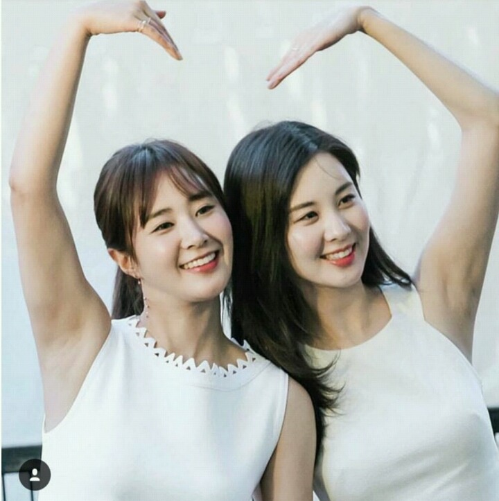 유리&서현 겨드랑이.JPG | 인스티즈