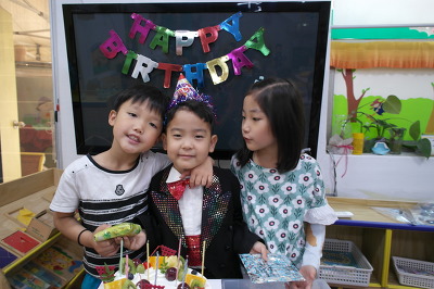 생일파티 이미지