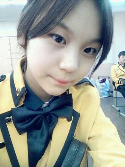 여자친구 엄지 | 인스티즈