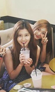 트와이스 사나 수수한 모습.gif | 인스티즈