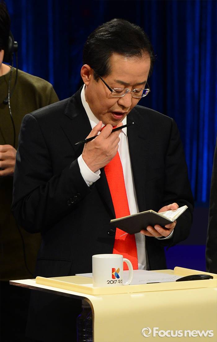 지금 현재 정권교체로 인해서 젤 떵줄 타들어갈 리스트들 | 인스티즈