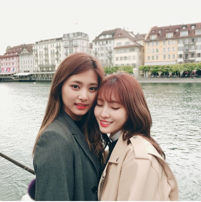 5/5 트와이스 모모 인스타그램 (with 쯔위) | 인스티즈
