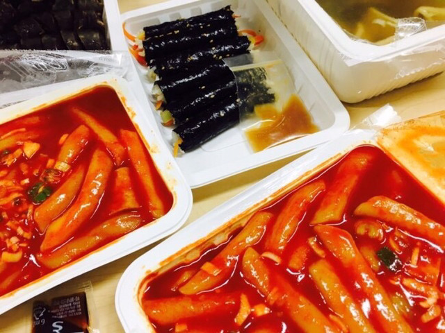 분식 vs 햄버거세트 둘중 하나만 먹어야 한다면? | 인스티즈