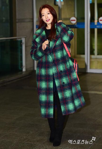 오늘 싸이하이부츠 신은 박신혜.JPG | 인스티즈