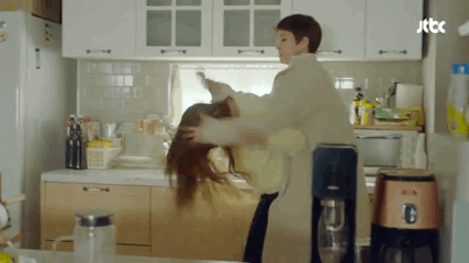 [품위있는그녀] 며느리대신 내연녀 패주는 시어머니.gif | 인스티즈