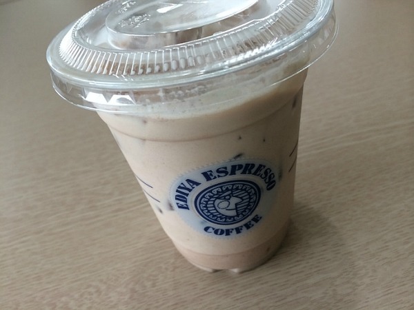 [토피넛라떼] 이디야에서 가장 인기있는 메뉴인 토피넛 라떼.jpg | 인스티즈