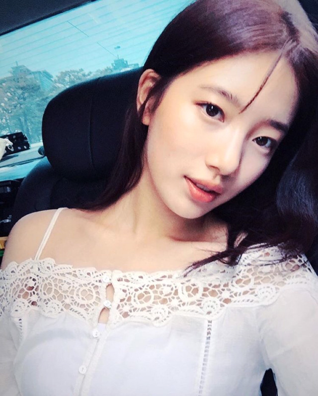 오늘자 수지 셀카 | 인스티즈