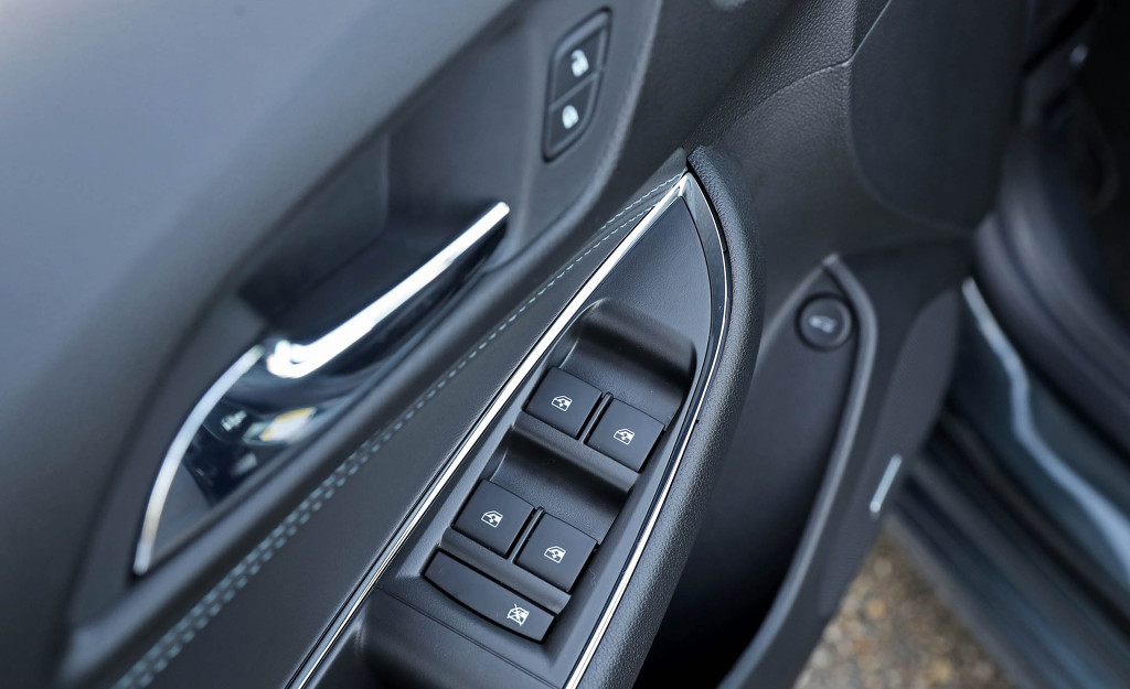 2017 쉐보레 크루즈 프리미어 [데이터주의] | 인스티즈