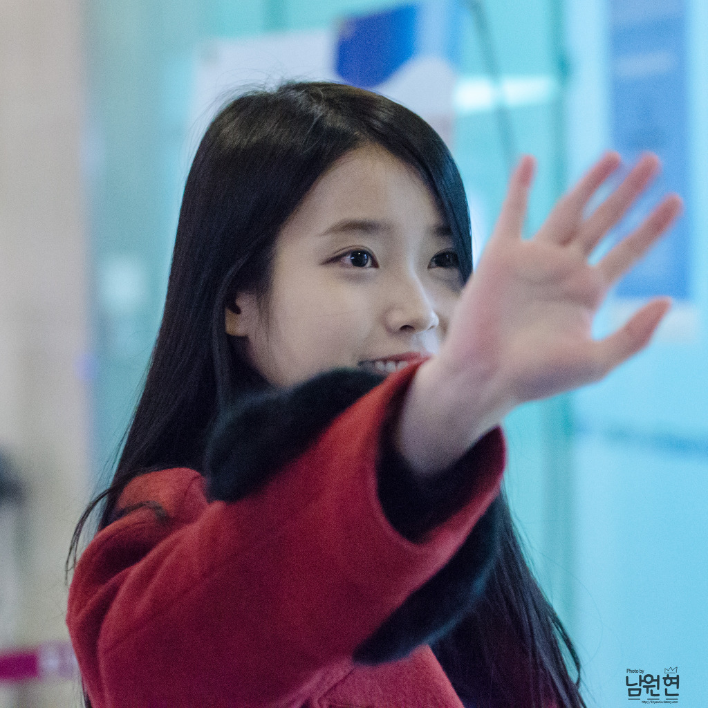 [16.01.22] 김포공항 출국 아이유.jpg | 인스티즈