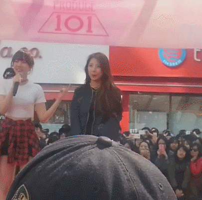 [프로듀스101] 푼수현과 해틀러의 하트 만들기.gif + 해틀러 동성로 고화질 직찍.jpg | 인스티즈