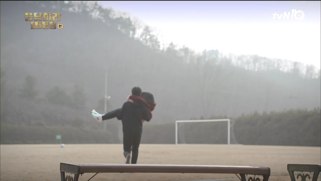 지붕뚫고 하이킥과 응팔이 말하려는 사랑..jpg | 인스티즈