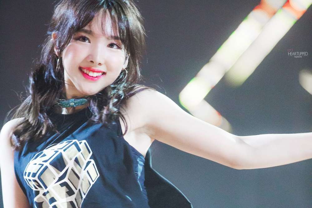 트와이스 TT 겨드랑이 움짤.GIF | 인스티즈