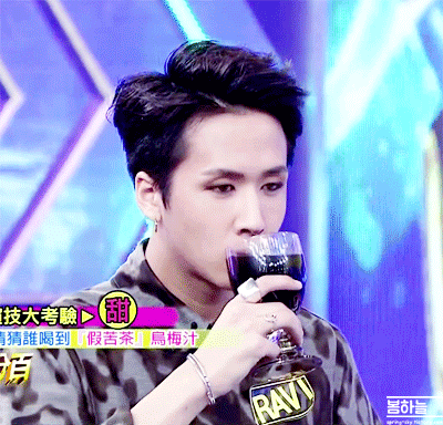 배꼽 증발 할 팬아저 모음.gif | 인스티즈