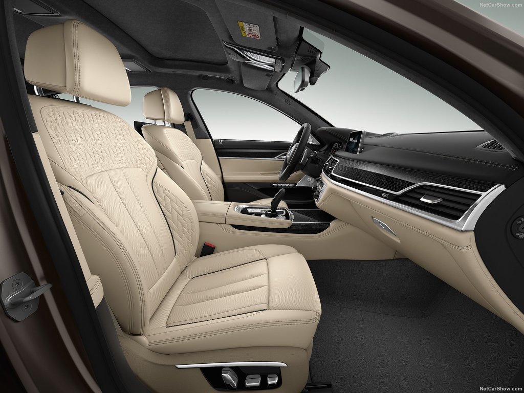 2017 BMW M760Li | 인스티즈