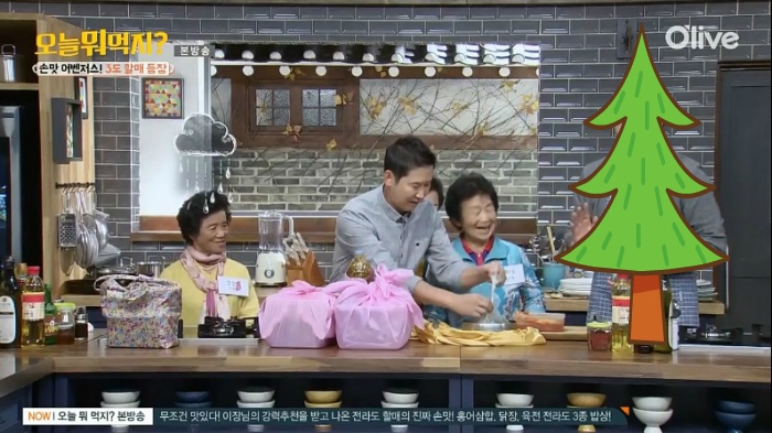 신동엽이 할머니들의 총애를 받는 방법.jpgif | 인스티즈