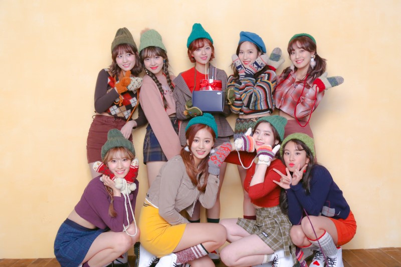 트와이스 리패키지 앨범 재킷 촬영 비하인드 사진 | 인스티즈