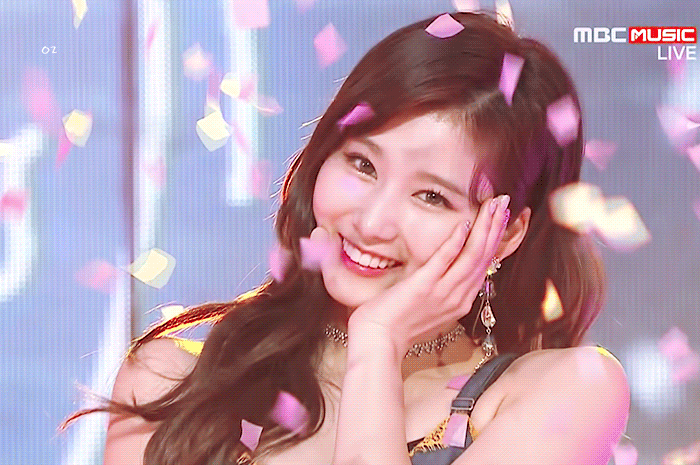 트와이스 지효 - 사나 - 나연 - 쯔위 엔딩 원샷. gif | 인스티즈