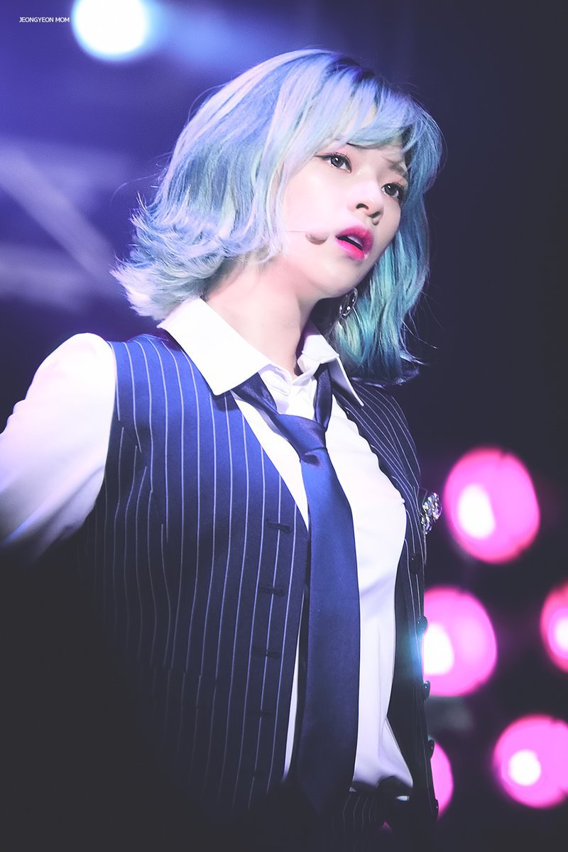 분위기있는 트와이스 정연.jpg | 인스티즈