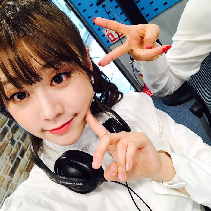 러블리즈 지수는 앞머리를 덮은게 낫다 vs 깐게 낫다 | 인스티즈