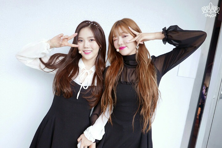 오마이걸 불꽃놀이 비하인드 사진 | 인스티즈