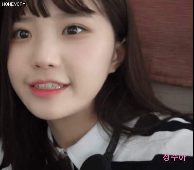 프로미스 나인 송하여 V앱 뉴욕KCON 비하인드.GIF(데이터주의) | 인스티즈