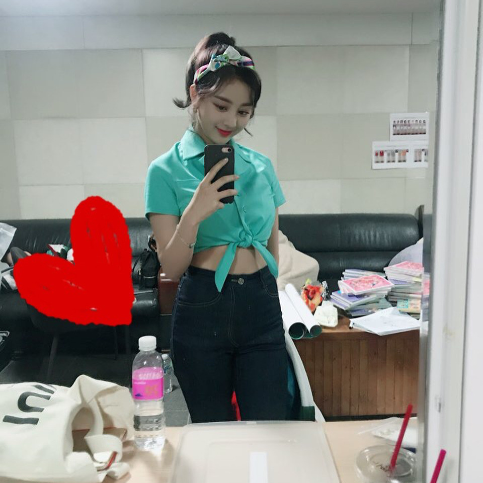 오늘 폭풍업로드한 트와이스 지효인스타그램.jpg | 인스티즈