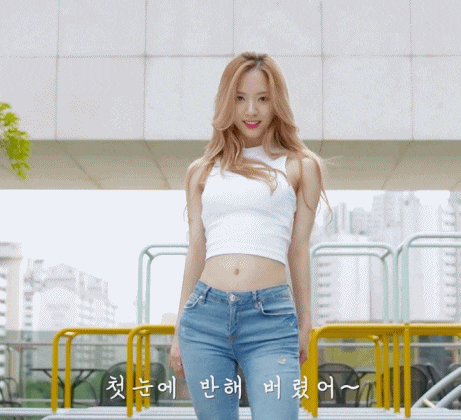 우주소녀 보나 금발머리 시절.gif | 인스티즈