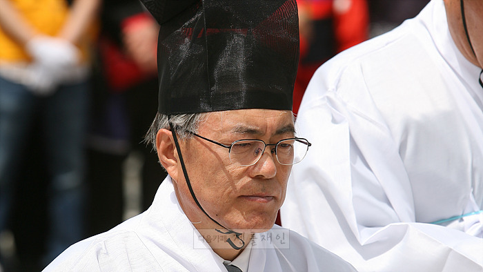 문재인 대통령님 모자 변천사.jpg | 인스티즈