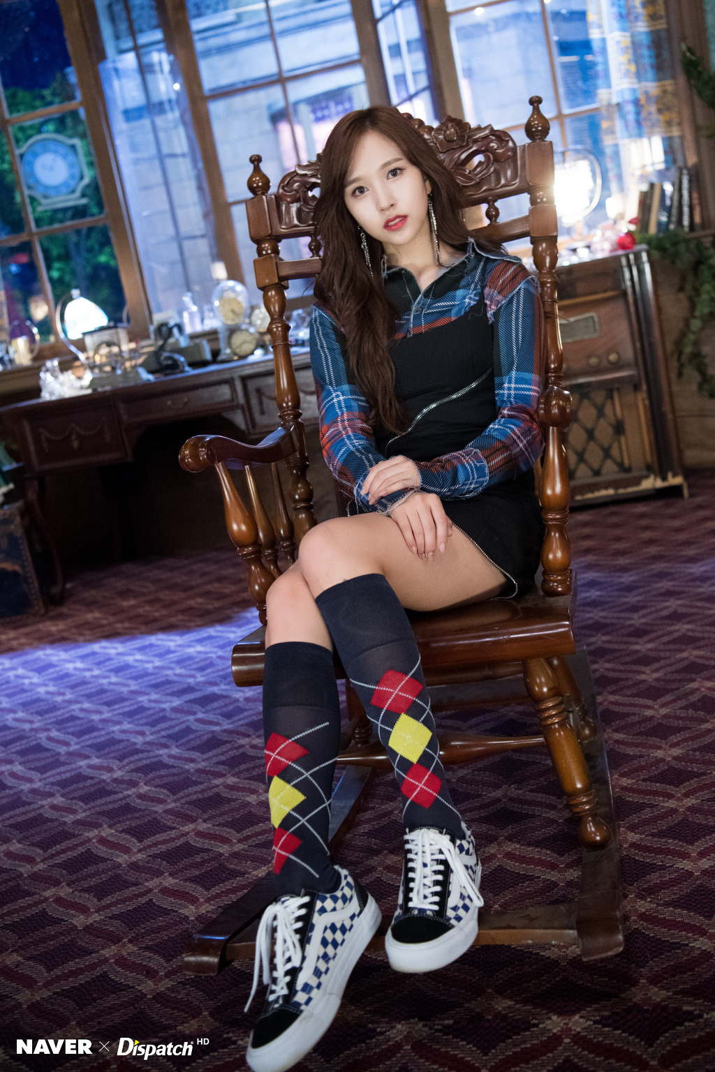 앉아있는 미나 사진 모음ㄷㄷㄷ | 인스티즈