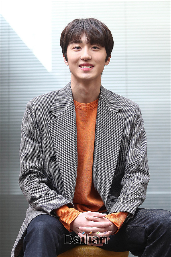 스카이(SKY) 이미지