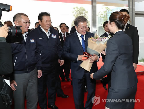 문재인 대통령 현대자동차 충칭 공장 방문 사진 | 인스티즈