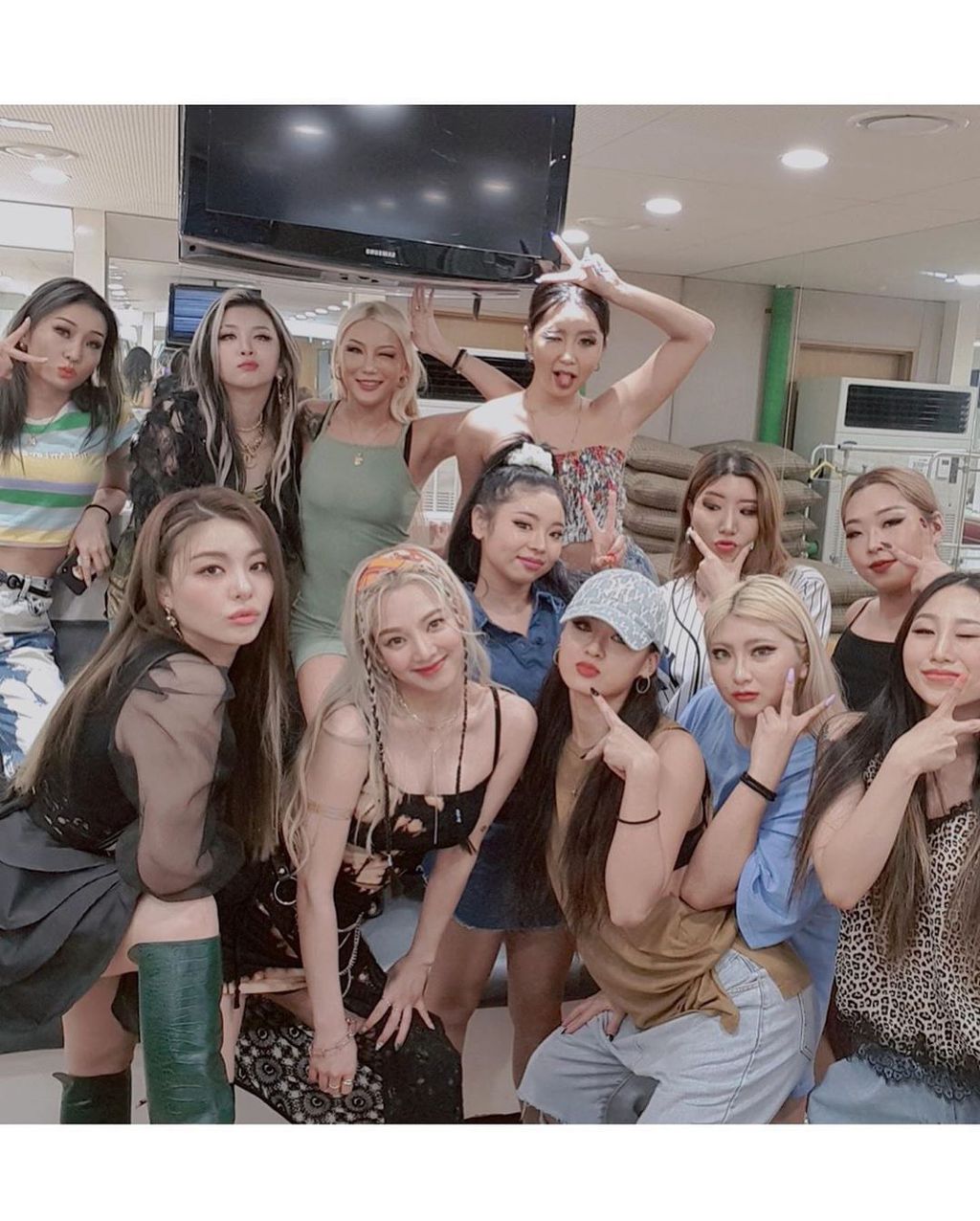 997DAF4F5EF64240046D7A