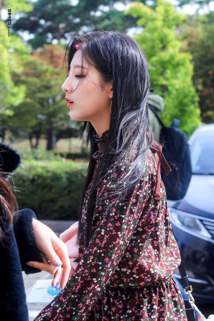 [러블리즈] 이틀동안 푹 쉬었으니 다시 업로드를 시작할까해서 예인이 | 인스티즈